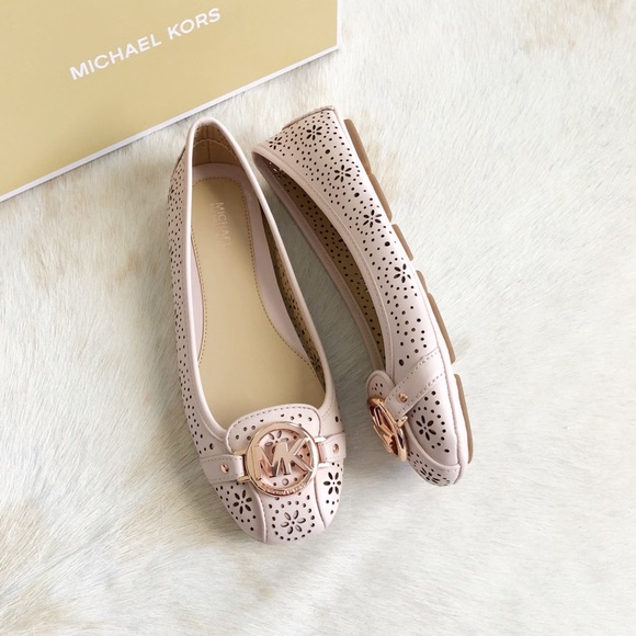 Michael Kors Fulton Flat Lasered Leather Soft Pink - Picture 1 of 8